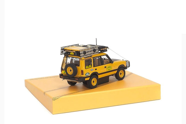 https://www.mydiecastcars.com/wp-content/uploads/2020/12/land-rover-discovery-camel-trophy-3.jpg