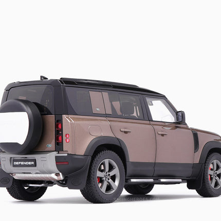 https://www.mydiecastcars.com/wp-content/uploads/2021/03/land-rover-gondwana-stone-2.jpg