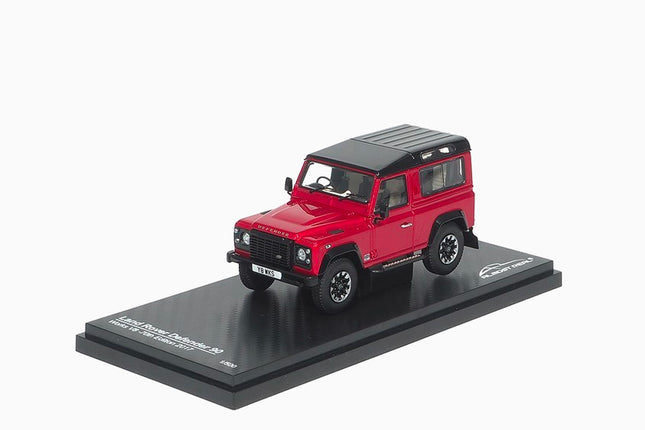 https://www.mydiecastcars.com/wp-content/uploads/2020/10/land-rover-v8-works-red-70th-edition-1.jpg
