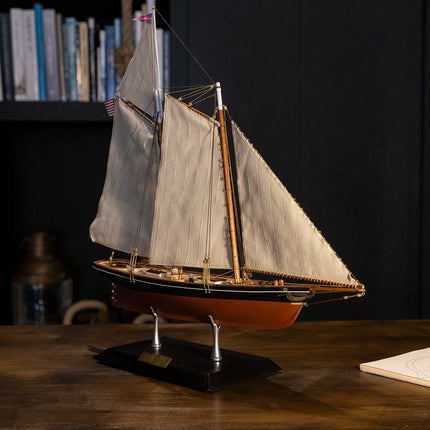 https://cdn.shopify.com/s/files/1/0622/6942/3871/files/maqueta-america-yate-1851-copa-america-exposicion-OcCre.webp?v=1774353100