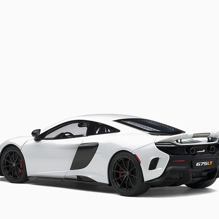 https://www.mydiecastcars.com/wp-content/uploads/2023/01/mclaren-675lt-white-autoart-2.jpg