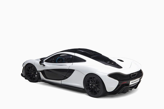 https://www.mydiecastcars.com/wp-content/uploads/2023/01/mclaren-p1-white-autoart-2.jpg