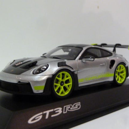 Porsche 911 GT3 RS 992 Porsche Experience Center Hockenheim 1:43 Spark – Silver / Acid Green - view 3