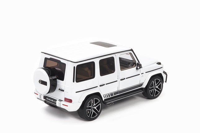 https://www.mydiecastcars.com/wp-content/uploads/2022/09/mercedes-amg-g-63-white-almost-real-2.jpg