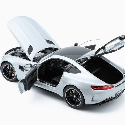https://www.mydiecastcars.com/wp-content/uploads/2018/05/mercedes-amg-gtr-silver-4-2.jpg