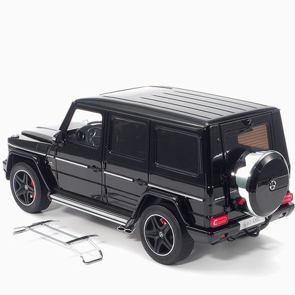 https://www.mydiecastcars.com/wp-content/uploads/2021/02/mercedes-g-63-black-almost-real-3.jpg