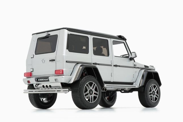 https://www.mydiecastcars.com/wp-content/uploads/2018/09/mercedes-g500-4x4-silver-2.jpg