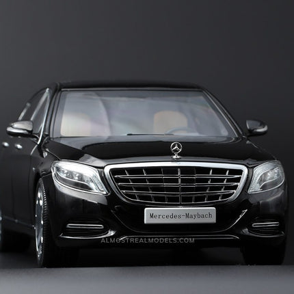 https://www.mydiecastcars.com/wp-content/uploads/2018/02/mercedes-maybach-black-5.jpg
