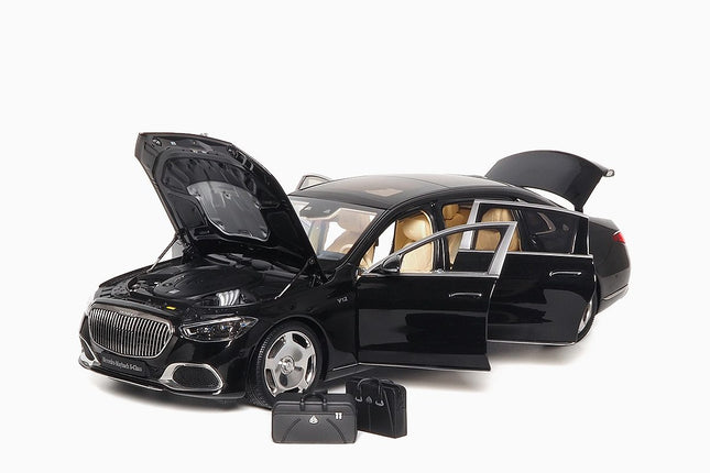 https://www.mydiecastcars.com/wp-content/uploads/2023/03/mercedes-maybach-black-almost-real-3.jpg
