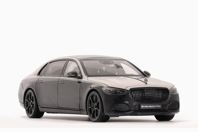 https://www.mydiecastcars.com/wp-content/uploads/2024/05/mercedes-mayback-black-silver-1.jpg