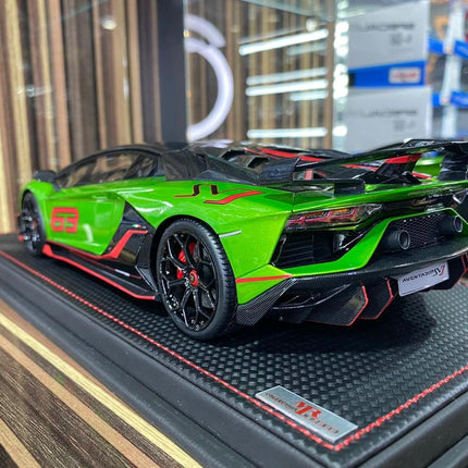 MR Lamborghini Aventador SVJ 1:18 Resin Model Green - fine detailed model replica