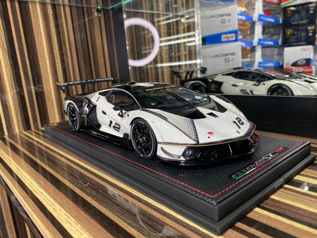 MR Lamborghini Essensa SC V12 1:18 Resin Diecast Model Car White & Carbon - detailed collector display model