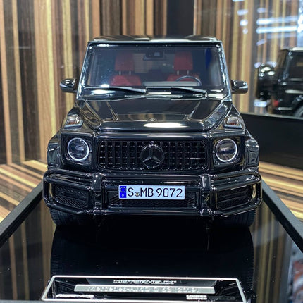 MotorHelix 1/18 Mercedes-Benz AMG G-63 2019 Resin Model Black - collector edition scale model