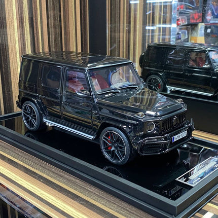 MotorHelix 1/18 Mercedes-Benz AMG G-63 2019 Resin Model Black - detailed collector display model