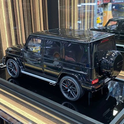 MotorHelix 1/18 Mercedes-Benz AMG G-63 2019 Resin Model Black - premium collector scale model