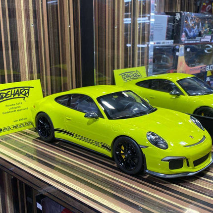 Minichamps Porsche 911 R 2016 1/12 Diecast Model Car Acid Green - detailed collector display model