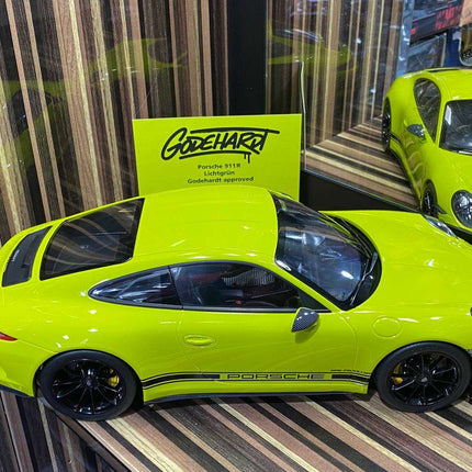 Minichamps Porsche 911 R 2016 1/12 Diecast Model Car Acid Green - collectible scale model car