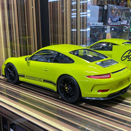 Minichamps Porsche 911 R 2016 1/12 Diecast Model Car Acid Green - fine detailed model replica