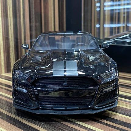 1/18 Diecast Ford Mustang Shelby GT500 Dragon Snake Black GT Spirit Model Car - scale model collectible piece