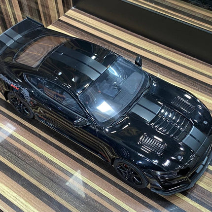 1/18 Diecast Ford Mustang Shelby GT500 Dragon Snake Black GT Spirit Model Car - scale model for display