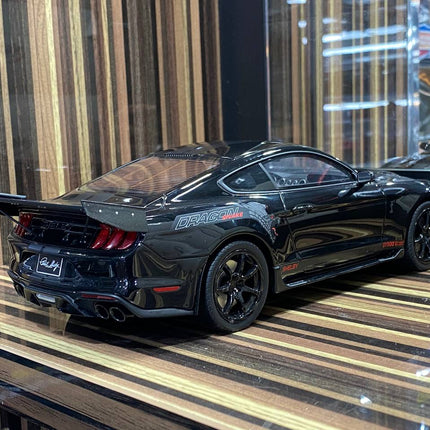1/18 Diecast Ford Mustang Shelby GT500 Dragon Snake Black GT Spirit Model Car - studio product photo of the scale model