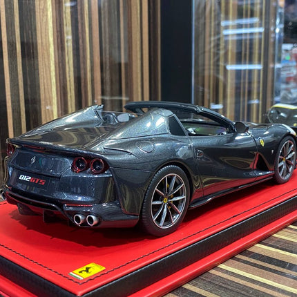 MR Collection Ferrari 812 GTS 1/18 Resin Model Grigio Silver Limited Edition - scale model for display