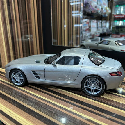 Minichamps Mercedes-Benz SLS 1/18 Diecast Model Matt Silver - fine detailed model replica