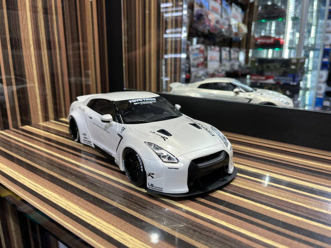 GT Spirit Nissan GTR R35 LBWK - 1/18 Resin Model, Not Opening - White - studio product photo of the scale model