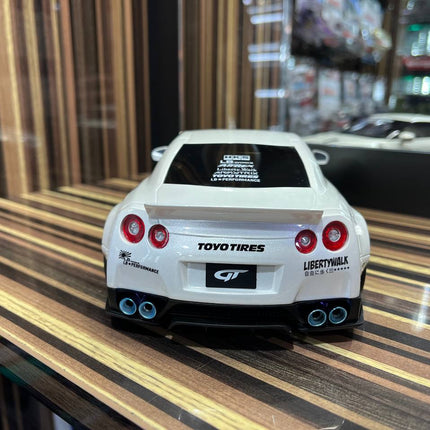 GT Spirit Nissan GTR R35 LBWK - 1/18 Resin Model, Not Opening - White - scale model for display