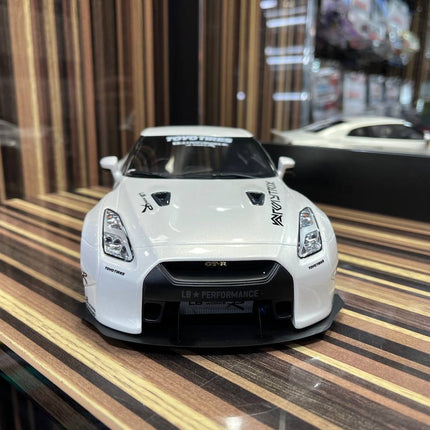 GT Spirit Nissan GTR R35 LBWK - 1/18 Resin Model, Not Opening - White - detailed die-cast style model