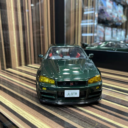 MotorHelix Nissan Skyline GT-R34 Nismo 1/18 Diecast Model Dark Green - collector edition scale model