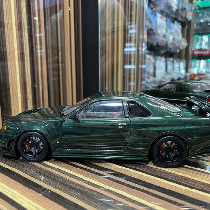 MotorHelix Nissan Skyline GT-R34 Nismo 1/18 Diecast Model Dark Green - collectible scale model car