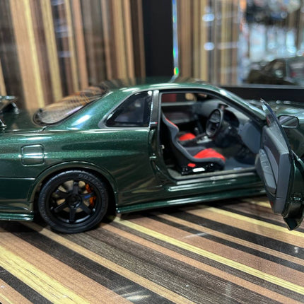 MotorHelix Nissan Skyline GT-R34 Nismo 1/18 Diecast Model Dark Green - scale model for display