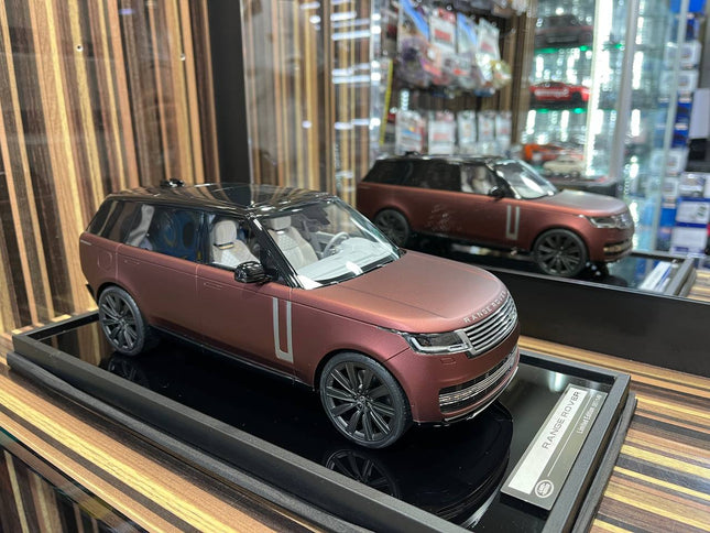MotorHelix Range Rover - 1/18 Resin Model, No Opening - Matt Dark Red - studio product photo of the scale model