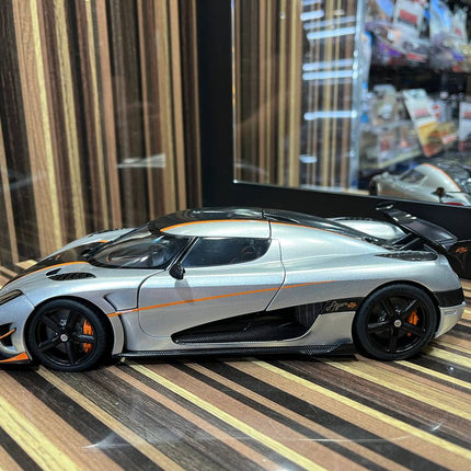 AutoArt Koenigsegg Agera RS Silver 1:18 Diecast Model Car - collectible scale model car