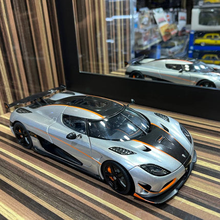 AutoArt Koenigsegg Agera RS Silver 1:18 Diecast Model Car - detailed collector display model