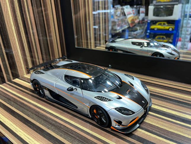 AutoArt Koenigsegg Agera RS Silver 1:18 Diecast Model Car - detailed collector display model
