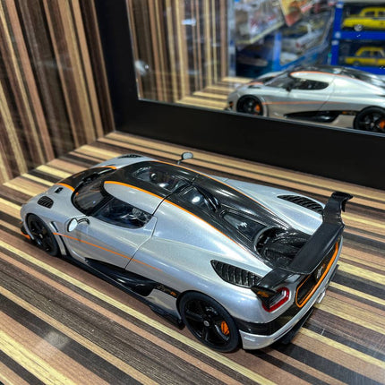 AutoArt Koenigsegg Agera RS Silver 1:18 Diecast Model Car - scale model for display