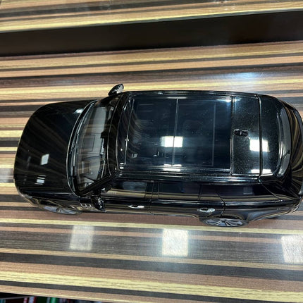 LCD Model Land Rover Range Rover Black 1:18 Diecast Model Car - scale model for display