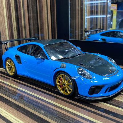 Minichamps Porsche 911 GT3 RS 991.2 2019 Weissach Package 1/18 Blue Resin - detailed collector display model