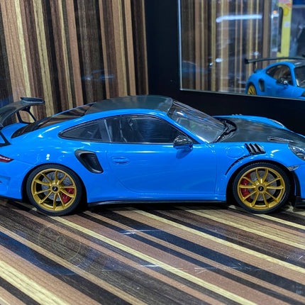 Minichamps Porsche 911 GT3 RS 991.2 2019 Weissach Package 1/18 Blue Resin - collectible scale model car