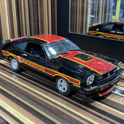Greenlight Ford Mustang Cobra 2 1978 1/18 Diecast Model Car Silver - detailed collector display model