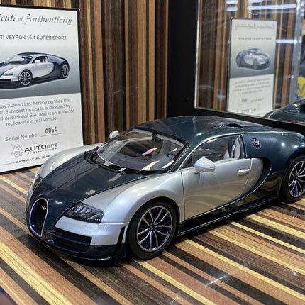 AutoArt Bugatti Veyron 16.4 Super Sport Dark Blue 1:18 Diecast Model Car - detailed collector display model