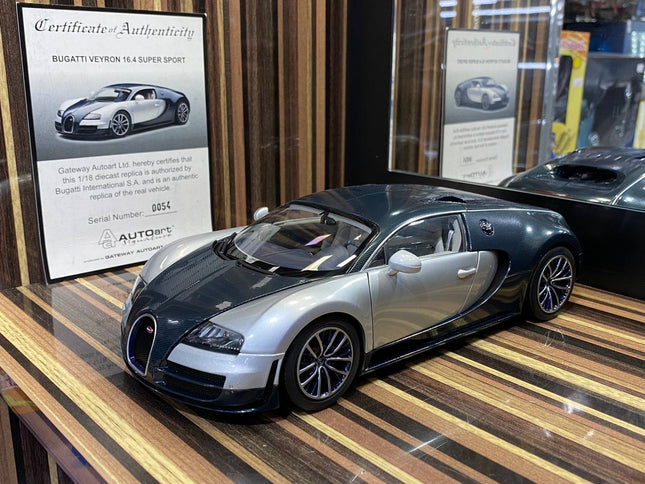 AutoArt Bugatti Veyron 16.4 Super Sport Dark Blue 1:18 Diecast Model Car - detailed collector display model