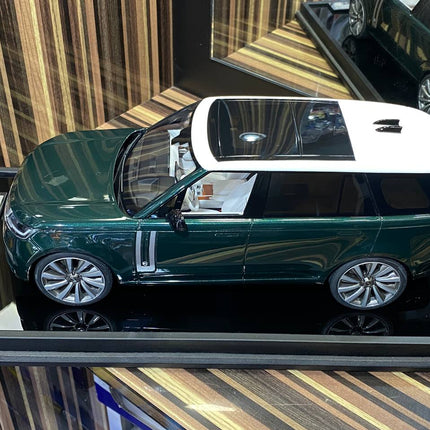 MotorHelix Range Rover Autobiography British Racing Green 1:18 Resin Model Car - collectible scale model car