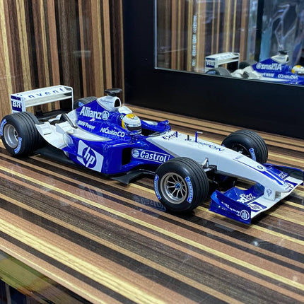 Minichamps BMW FW25 WilliamsF1 N. Rosberg 2004 1/18 Diecast Model Car - studio product photo of the scale model
