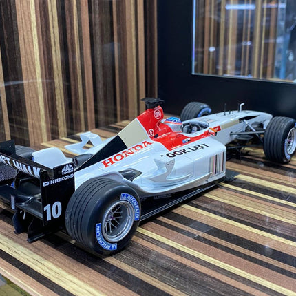 Minichamps 1/18 Honda B-A-R Presentation #10 T. Sato 200 Diecast Model Car - fine detailed model replica