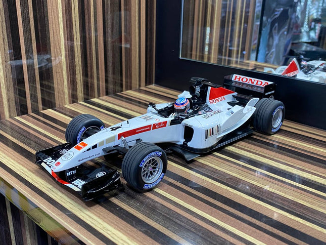 Minichamps 1/18 Honda B-A-R #4 T. Sato 2005 White/Red Diecast Model - detailed collector display model
