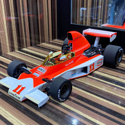 Minichamps McLaren Ford M23 #11 J. Hunt 1976 1/18 Diecast Model - detailed collector display model