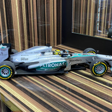 Mercedes-AMG Petronas F1 W04 #6 N. Rosberg 2013 1/18 Diecast Model Car Minichamps Silver - premium collector scale model